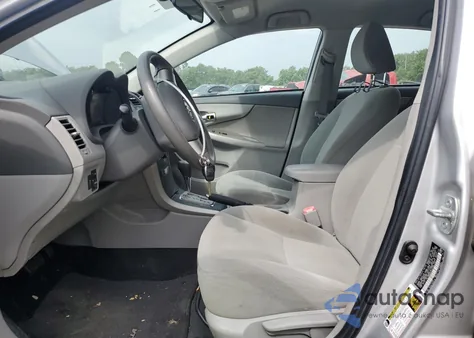 2010 Toyota Corolla Base z USA, uszkodzony, nr VIN 2T1BU4EE3AC285115